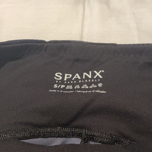 Navy and Black Camo Spanx Leggings - Picture 4 of 4